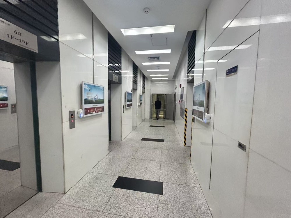 电梯厅1